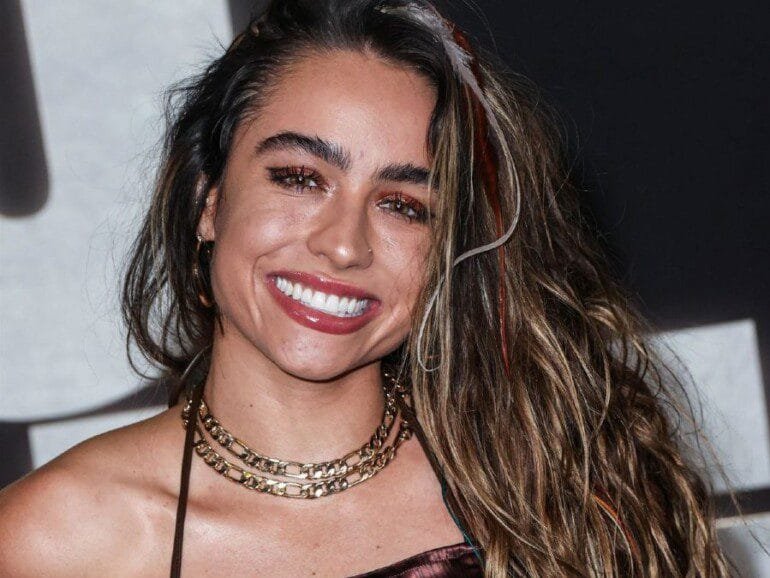 Sommer Ray Net Worth 2025: Social Media Star’s Fitness Empire Sommer Ray Net Worth, Age, Measurements, Boyfriend, Family, Career
